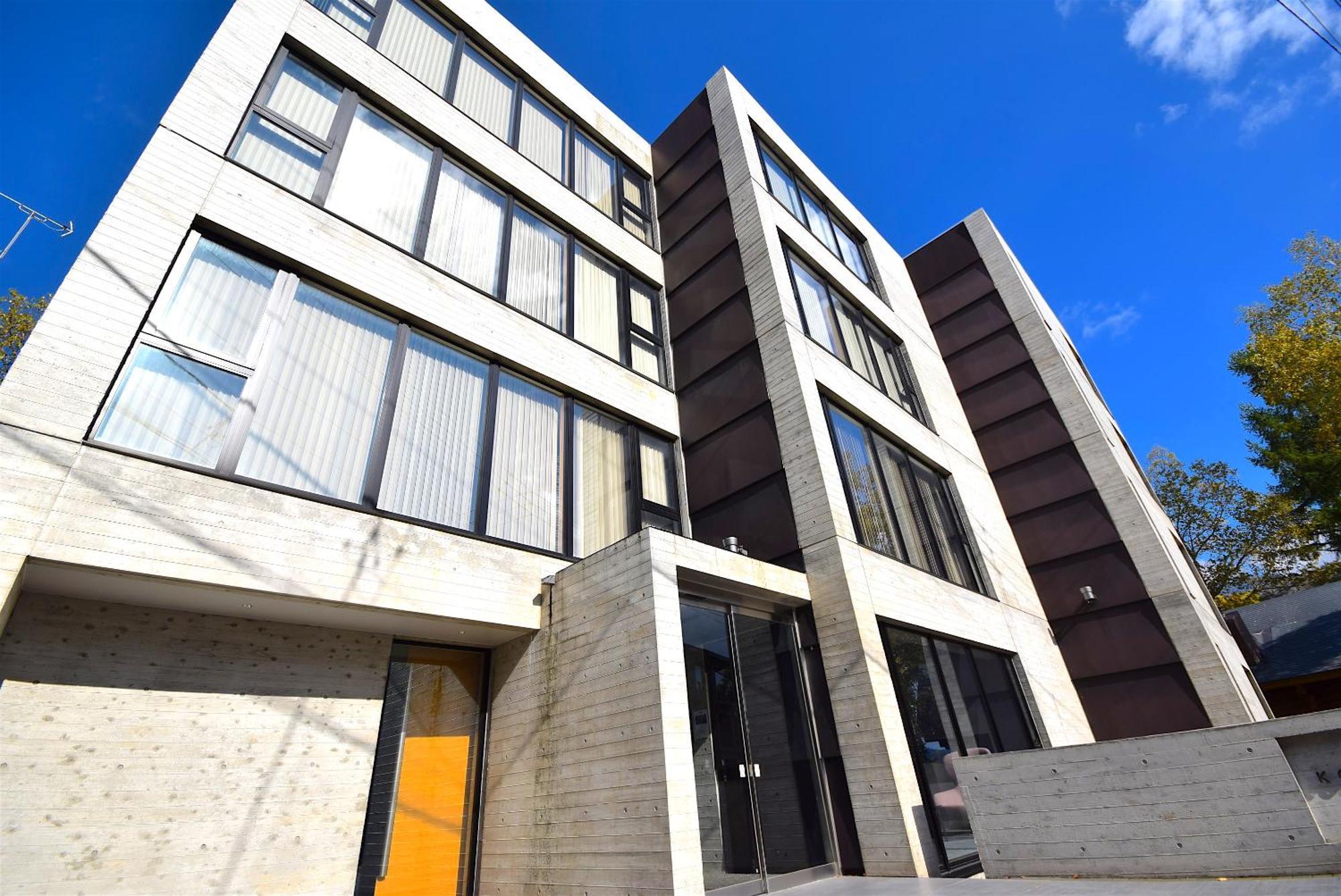 Kozue Apartment Кучан Екстериор снимка